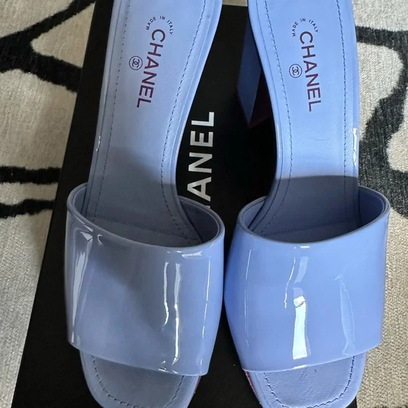 Chanel patent purple polly pocket mule 36.5 - Picture 3 of 5